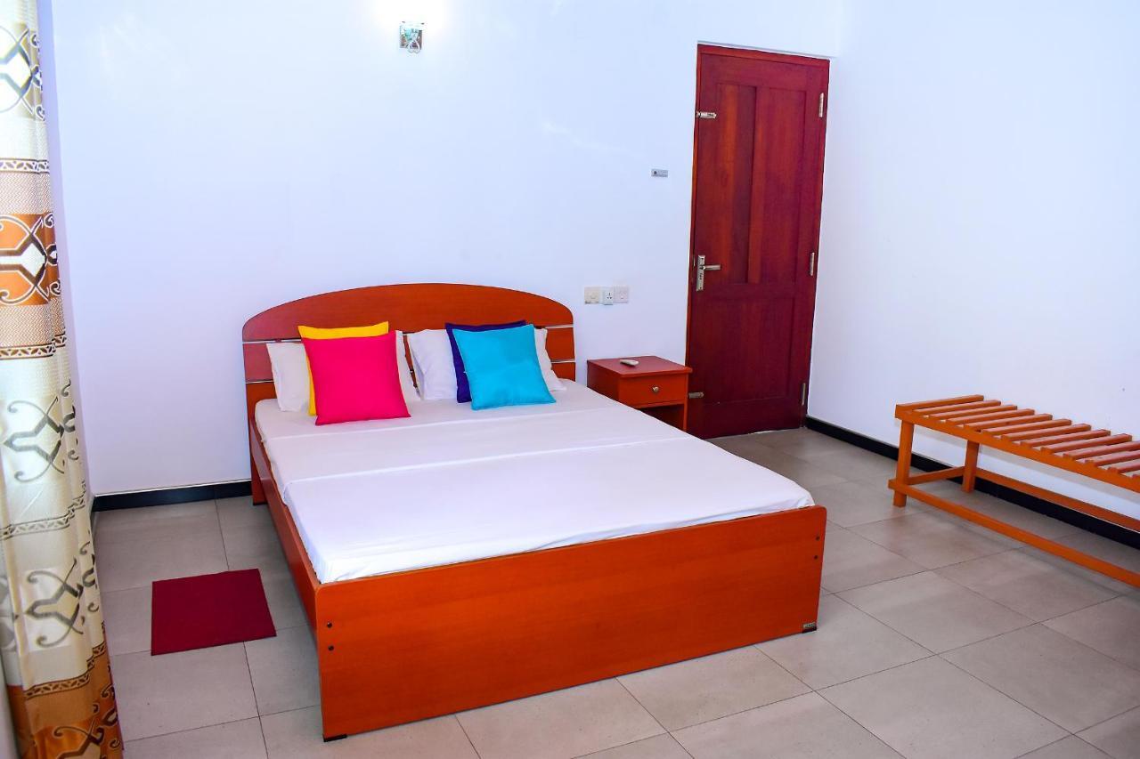 Megabe Villa Galle Bagian luar foto